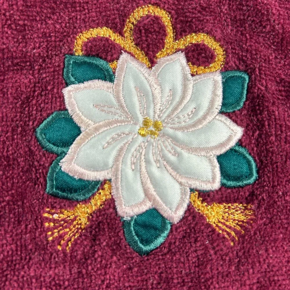 Vintage Christmas Holiday Hand Towels Embroidered Maroon Red Green Floral Fringe